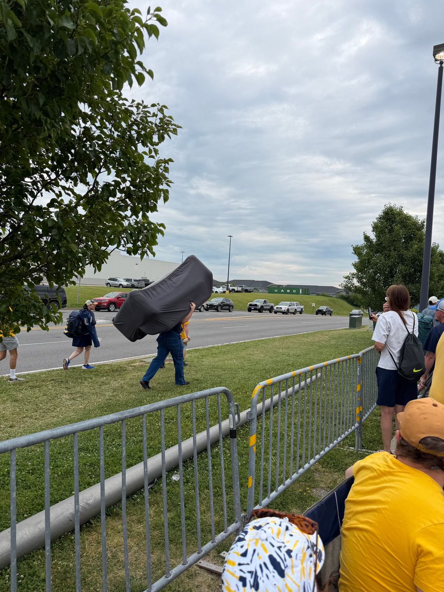 SickosCommittee's tweet photo. Good morning from Randy’s Ridge in Morgantown. 

Please rise for our national anthem. 🛋️ https://t.co/U69W73zHZv