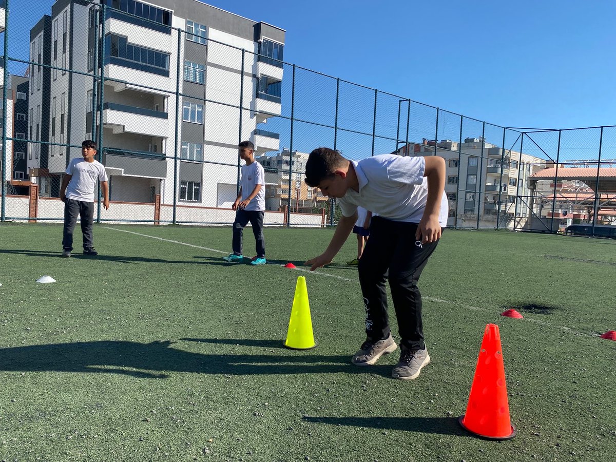 TugvaSiverek's tweet photo. TÜGVA Siverek Dicle Mahallesi Futbol Kursu https://t.co/F4RrkJfhQy