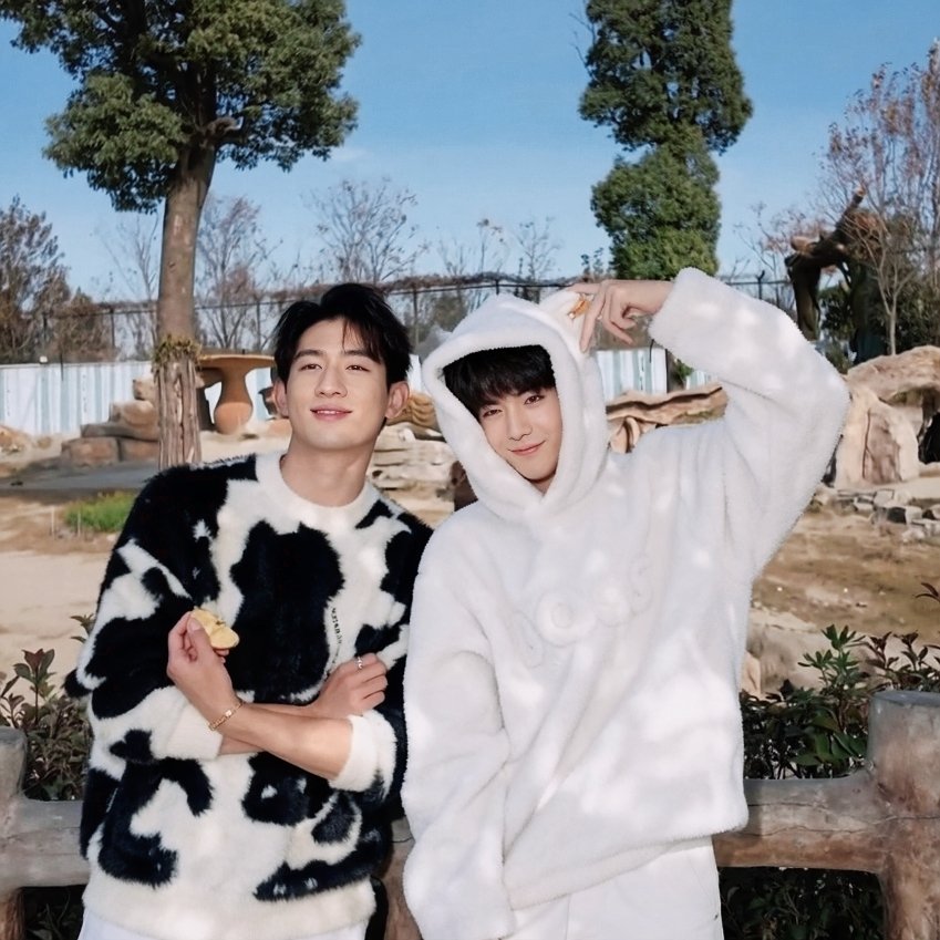 dino11021999's tweet photo. 🩵
#doublehelix
#aylio #aydensng #Lusitong https://t.co/uABp8K78vr