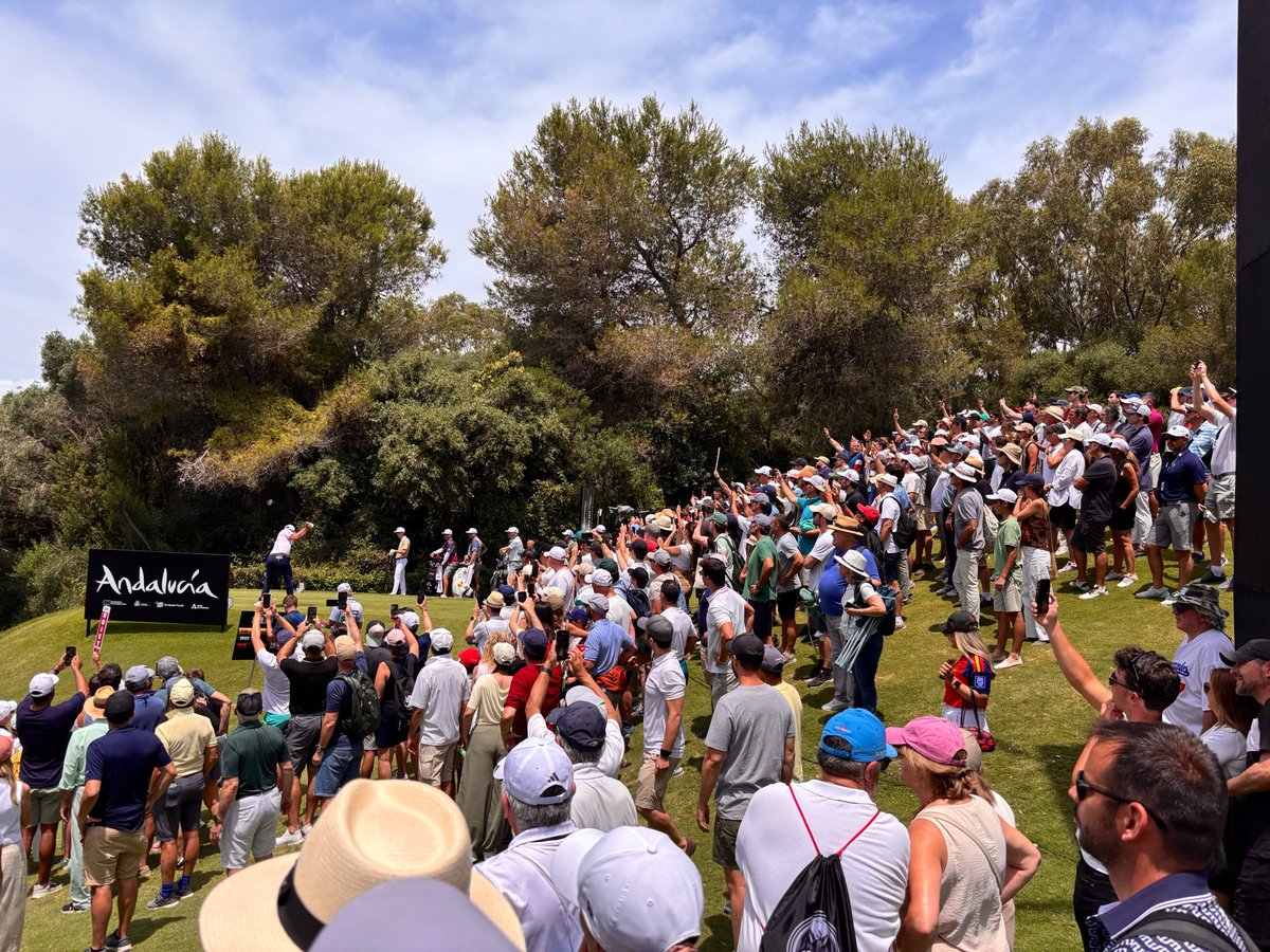 TorneosGolf's tweet photo. Gran seguimiento de la partida de Jon y David.

#Golf #LIVGolfAndalucía https://t.co/snQX4bRNXb