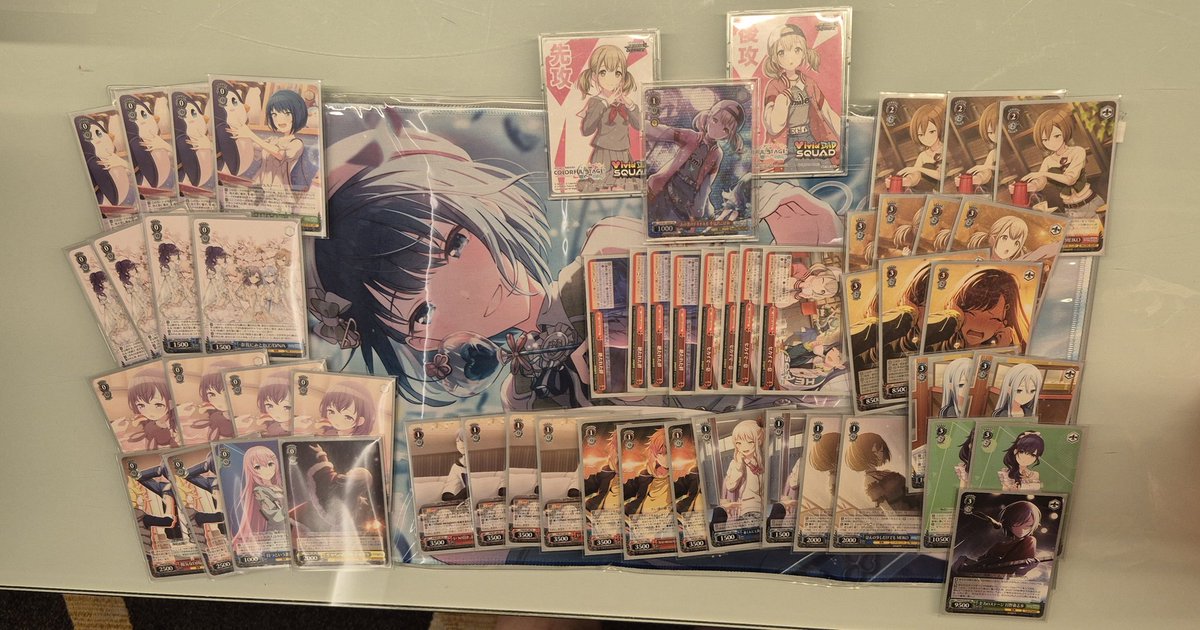 Haruka_Mahirun's tweet photo. シンガポール ヴァイスシュヴァルツ BCF (112人)
Weiss Schwarz BCF SG

使用プロセカ8電

7回戦スイス
学マス⭕️
五等分の花嫁ニ乃⭕️
ダンダダン8扉❌️
不戦勝⭕️
FairyTail 宝扉⭕️
東方8扉❌️
最後は⭕️

13位
プレイミスで負けた😭
負けた相手(ダンダダン/東方)がTop 8に残りました。次は頑張ります https://t.co/Kq8A4jrs25