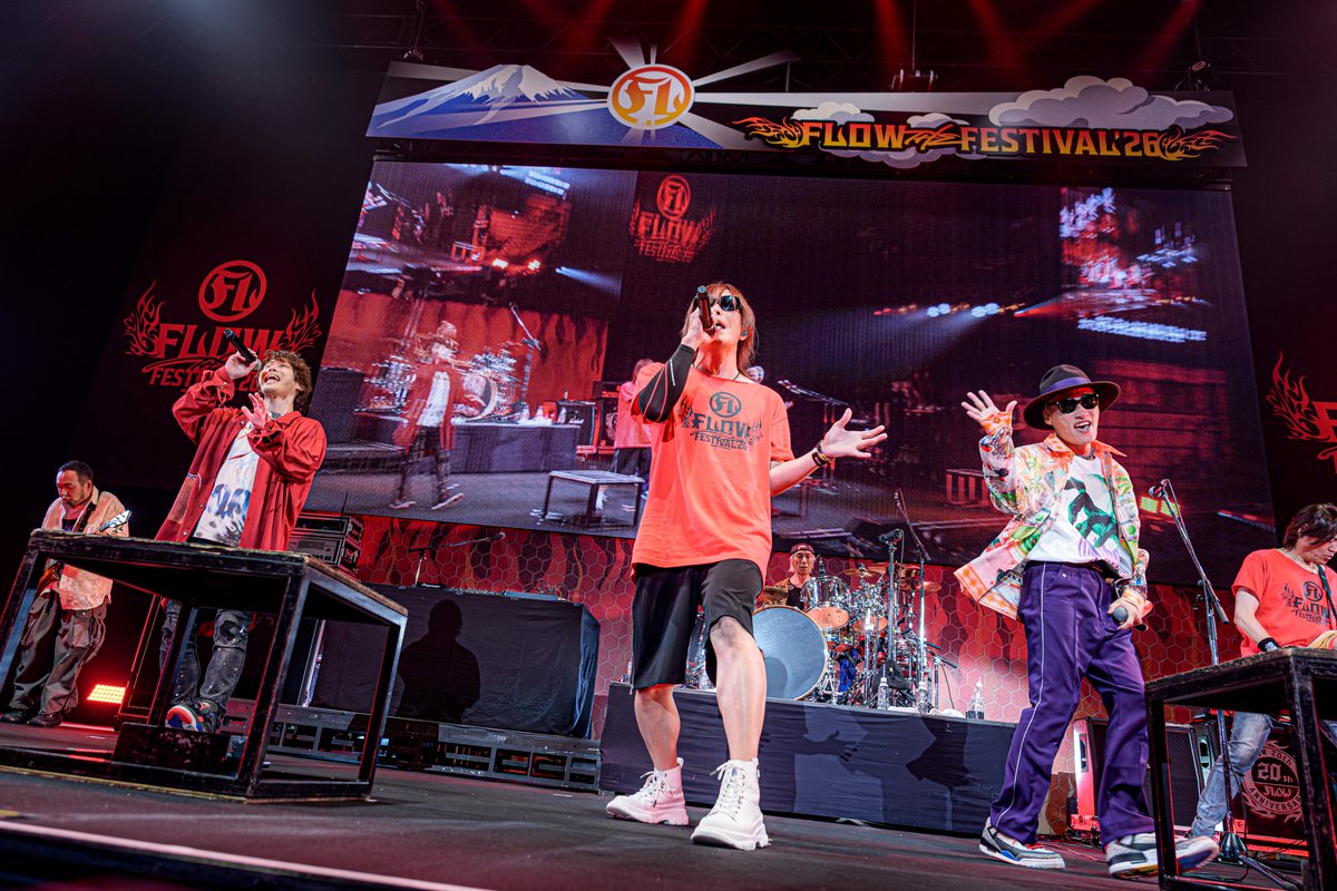 FLOW_official's tweet photo. 📸速報LIVE PHOTO

ロックバンドが創るアニソンロックフェス🎸
『FLOW THE FESTIVAL 2026』🔥

FLOW×GRANRODEO
「New World」
「7 -seven-」

7人のロックサウンドで、フェス終盤の会場もぶち上がりました🔥

Photo by SUGI, 佐藤広理, 郡元菜摘, 柊 舞

#GRANRODEO #FTF2026 #FLOWフェス 
@GR_staff https://t.co/19hmQvb50u
