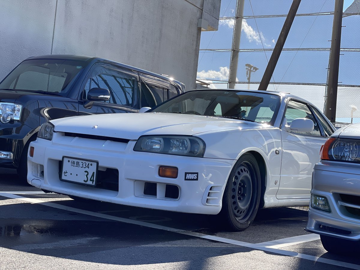 ER34pxq's tweet photo. クーペの25GT TURBOでは先にやらせてもらいました。 https://t.co/3NaM7NuHdi
