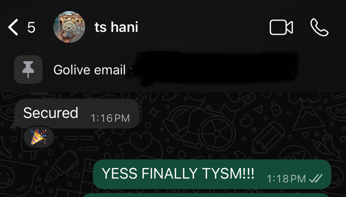 haruruanna's tweet photo. i tak active kat acc ni tapi sebab i nak mention jugak my ts @haniwelman sebab secure my tix masa army membership presale with low fees pulak tu! i bersyukur sangat i book hani sebab the next sales after tu i try secure day 2 tickets sendiri i tak dapat secure langsung π tysm π https://t.co/rTy2CKPI3q