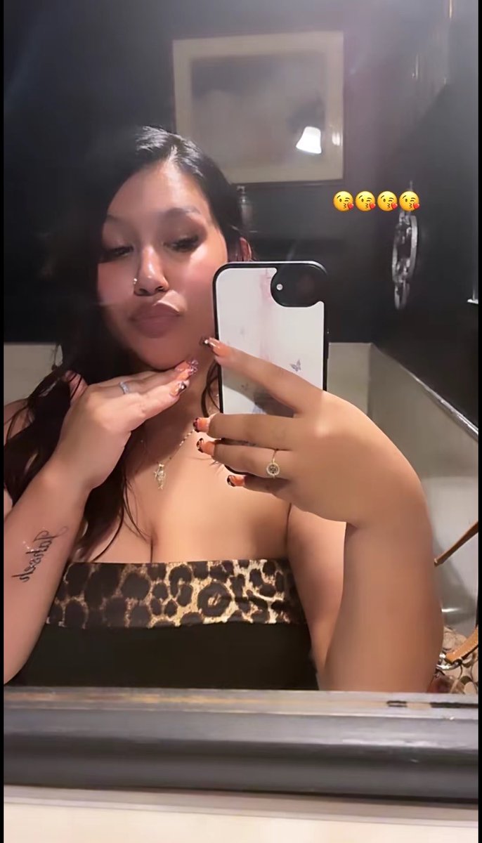 sluut69's tweet photo. this thick Latina got my cock leaking pre cum so much 🤤🇲🇽.
#latina #horny #irl #cuck #nolimit #cumtributes #ass #nsfw #submission #goone #gooner #horny #sceen #dick #small #nsfw #boobs #thick #milf #thick #mommy #leak #hot https://t.co/zooRKw5jXF