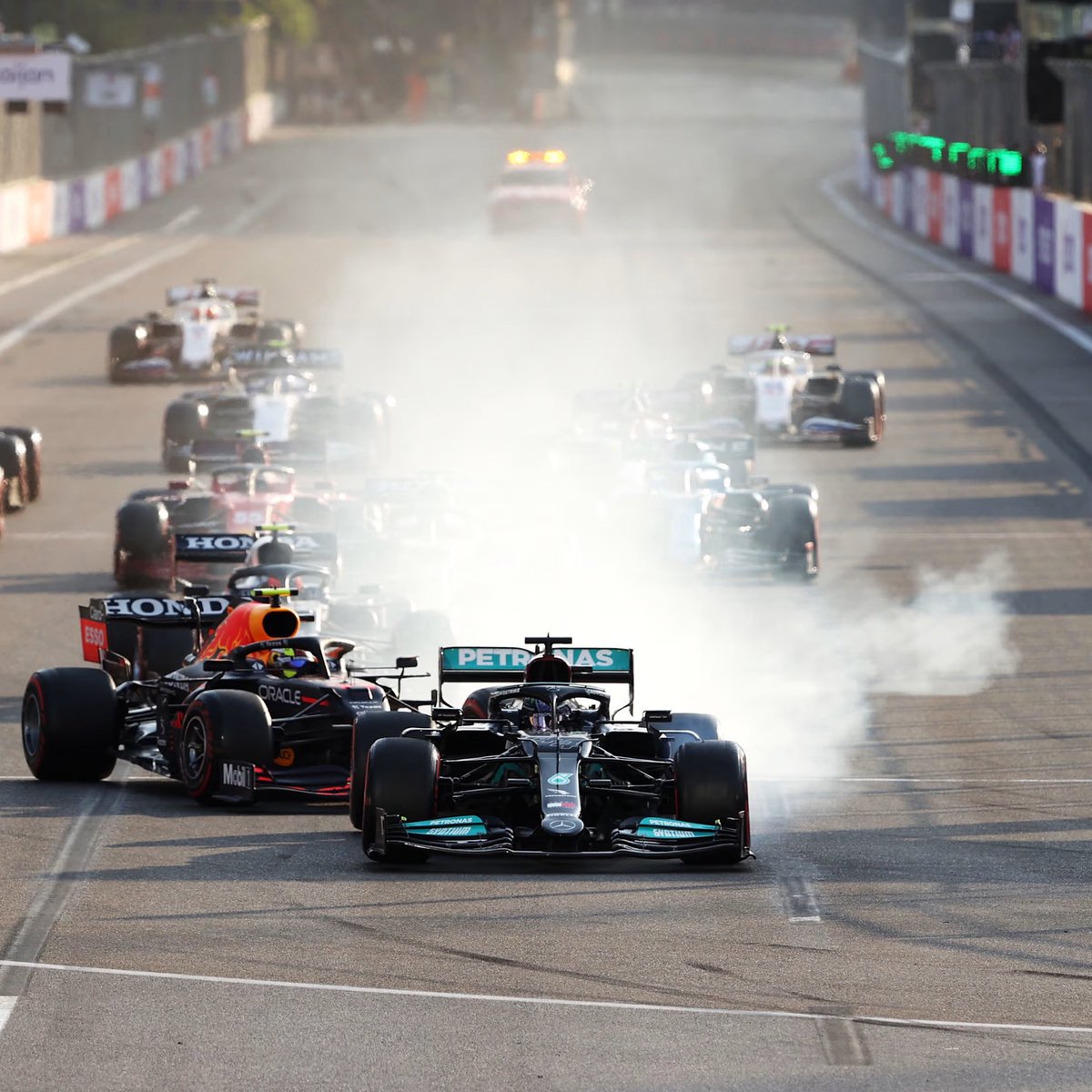 F1GuyDan's tweet photo. The last time my birthday fell on a race weekend, we had one of the most chaotic &amp; unpredictable races on a street track.

Hoping for a repeat. https://t.co/oOcCwmcBh8