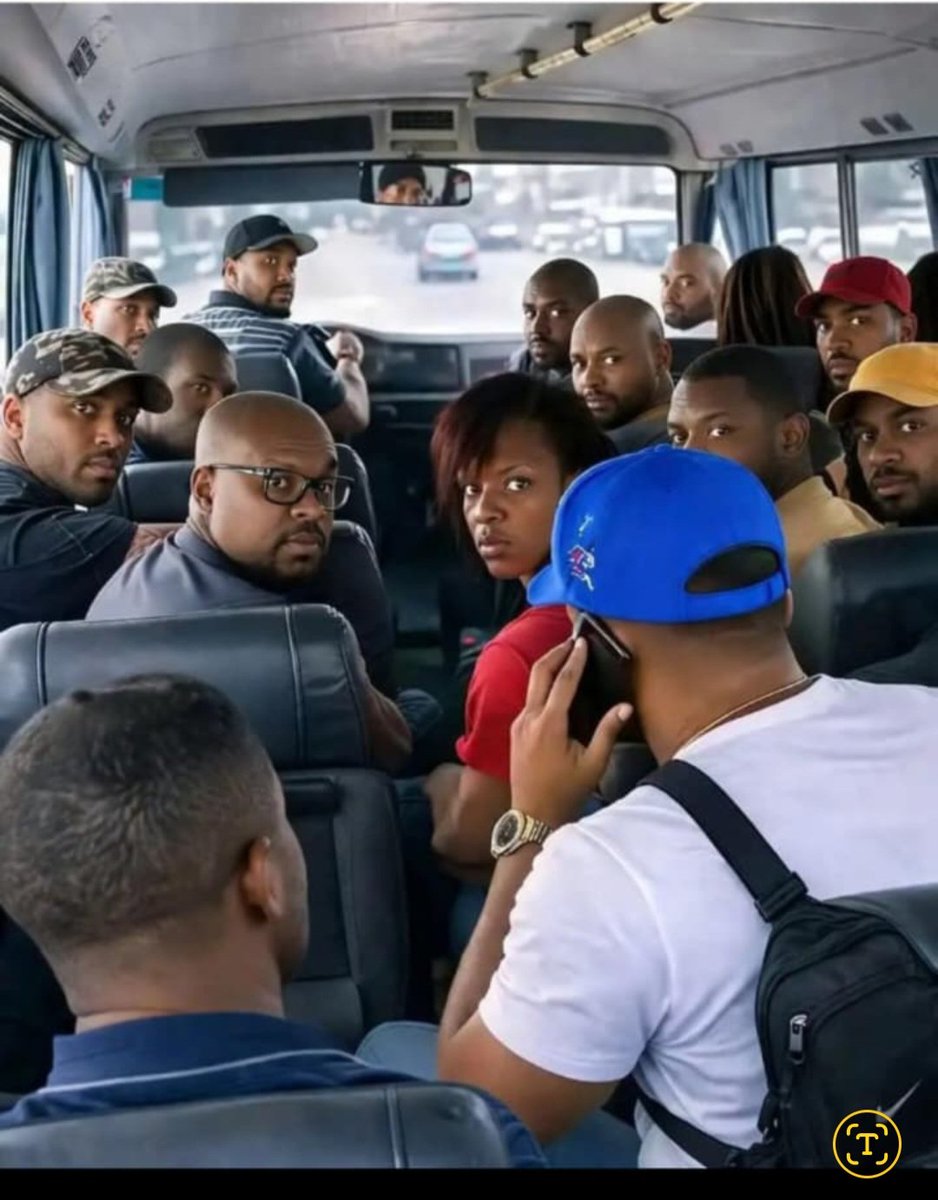Githerix's tweet photo. Me: Walai babe nkirudi nabuy gari, matatu kila mtu ananuka jasho😂😂💔 https://t.co/vvs7V8KZpa