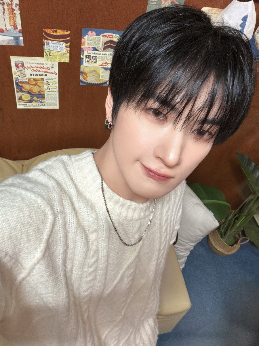 TRENDZ_OFFCL's tweet photo. [#윤우] 해피한 주말 보내자🐺🖤

#FROM_TRENDZ #TO_FRIENDZ #TRENDZ #트렌드지 https://t.co/dnFcFXfThy