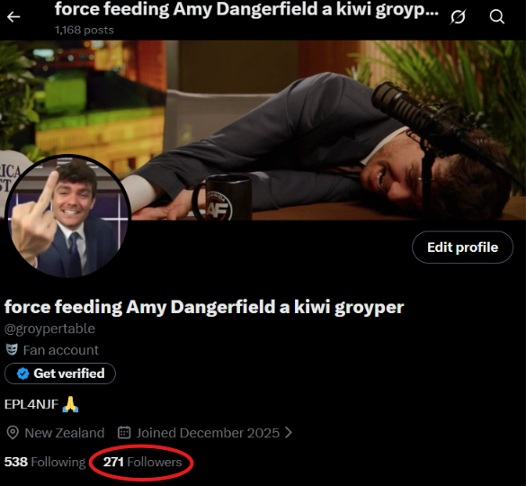 force feeding Amy Dangerfield a kiwi groyper tweet media