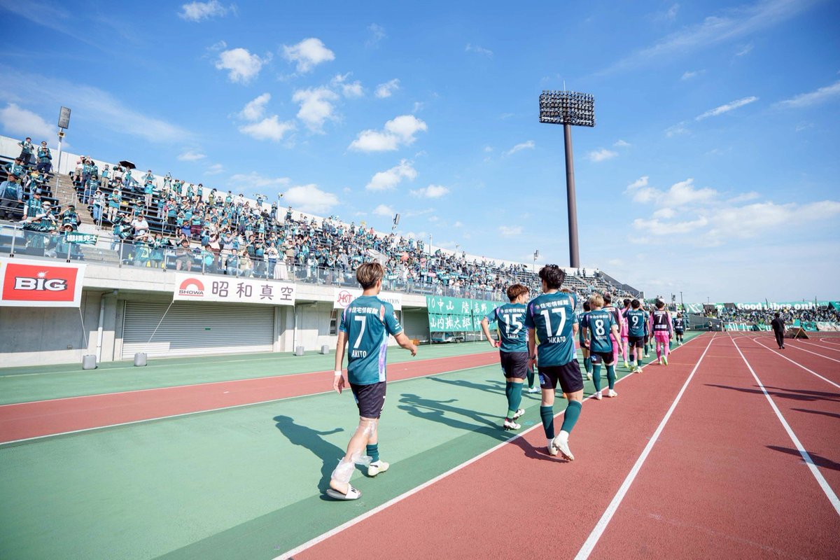 sc_sagamihara's tweet photo. 🎙l #シュタルフ悠紀リヒャルト 監督選手コメント
🆚#ロアッソ熊本

💬MF10 #中山陸 選手
💬MF24 #杉本蓮 選手
💬MF4 #島川俊郎 選手
▶︎ https://t.co/gm1VrzSL4W

#SC相模原 || #SCS https://t.co/IbcweGcMBR
