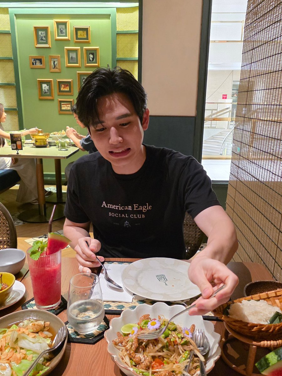 kOnhiinx_'s tweet photo. น่ารักมาก เสียดาย มีแฟนแล้ว https://t.co/S95eu0JKC9