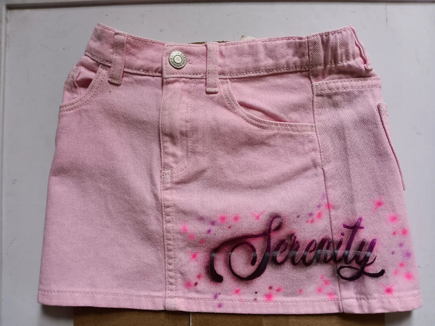 AirbrushToronto's tweet photo. Custom airbrushed toddler clothes #toronto  #airbrush #airbrushartist #airbrushed https://t.co/GfPjpq2jyl