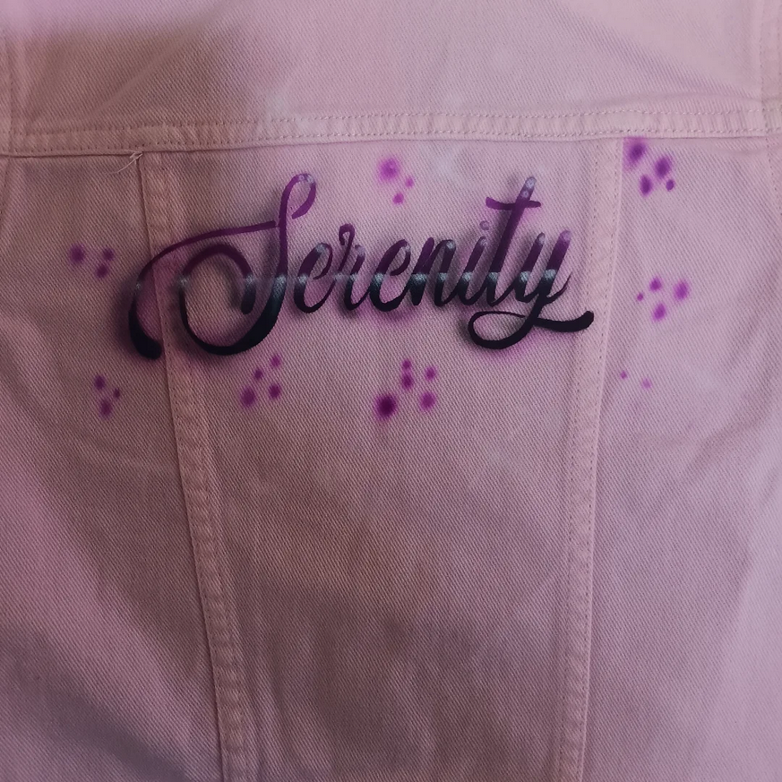 AirbrushToronto's tweet photo. Custom airbrushed toddler clothes #toronto  #airbrush #airbrushartist #airbrushed https://t.co/GfPjpq2jyl