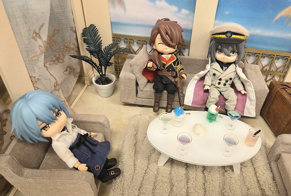 oenui0205's tweet photo. 卓に出せるのは公式から出ている子だけだったので(当たり前)ねんどりスポットでひっそり……
#自作オエねん https://t.co/mWXUDZjLnR