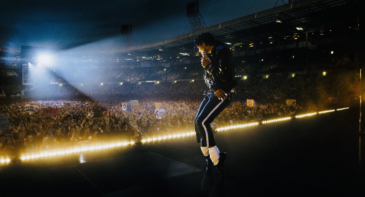 mtt_75058's tweet photo. 【速報】
「Michael／マイケル」IMAX先行上映は公開2日間で推定興収6100万円を記録。

週末に入りさらに数字を伸ばしており、今週の新作映画では興収1位を抑える好発進。
全国62館でのIMAX先行上映ながら、注目度の高さを示す数字に！
#映画マイケル #MichaelMovie https://t.co/XLOOxMr7ut