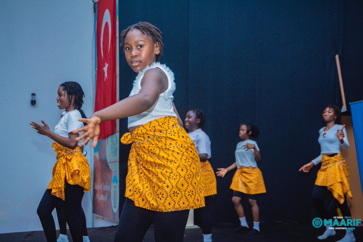 GnMaarif's tweet photo. 🎓 Félicitations à nos élèves de 10ᵉ année et de Terminale pour leur réussite !
Les Écoles Maarif Turco-Guinéennes sont fières d’accompagner ces jeunes vers l’avenir. Merci à nos invités d’honneur, aux familles et aux enseignants pour leur soutien.
Bonne route à nos diplômés ! https://t.co/h0ufzCJ5E7
