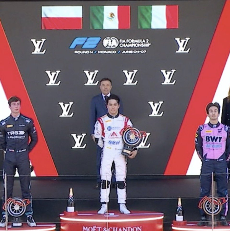 chacho_lml's tweet photo. Extraordinario triunfo de Noel León en la Sprint de F2 en Mónaco. Tremendo resultado!!!
🏎️💨🇲🇽 https://t.co/QPp8vkvpC6