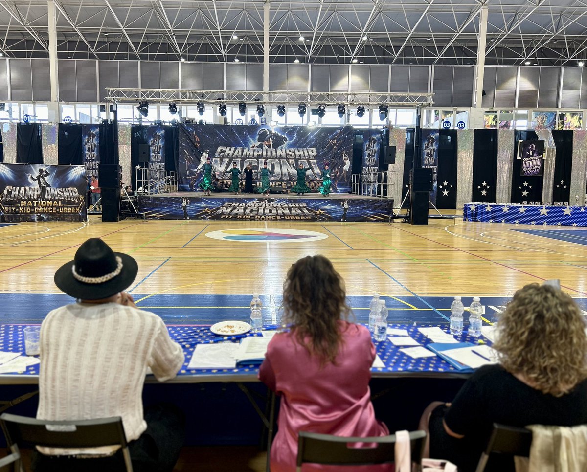 deportesrinconv's tweet photo. @ajmartinrincon 👉🏻 El campeonato, organizado por el gimnasio #GymVictory y la escuela municipal de Fit Kid y Cheerleaders junto al APAL de Deportes, continuará a lo largo de esta tarde.

#RincónEsDeporte https://t.co/SUoAyxg2CX