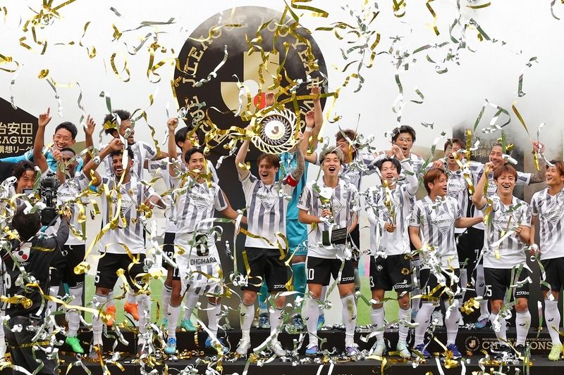 サッカーダイジェスト tweet media