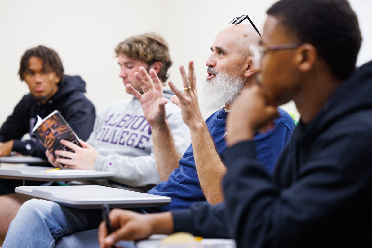 albioncollege's tweet photo. Higher education opens doors to careers, connections, and opportunities that can shape a lifetime. 💫

This National Higher Education Day, we're celebrating the students who choose to challenge themselves, discover their purpose, and build their future at Albion College. 💜

Still exploring your options for fall? There's still time to apply, visit campus, and see what Albion can offer you!

#NationalHigherEducationDay #AlbionCollege #LiberalArtsCollege #MyAlbion #HigherEd