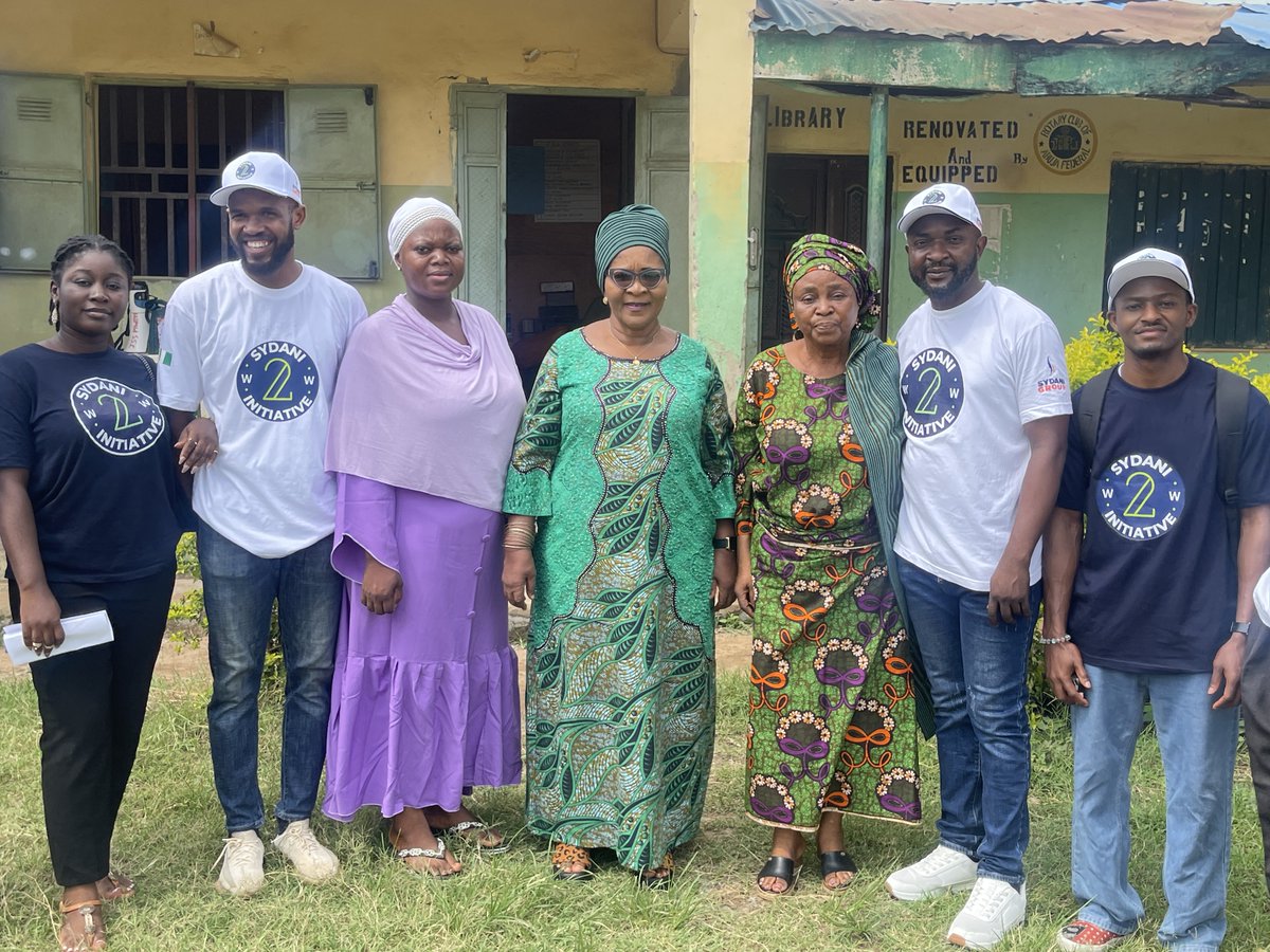 SydaniGroup's tweet photo. The team discussed the 5Rs, the real consequences of poor waste management, and simple steps anyone can take to make a difference. The students showed up with curiosity and great questions, and honestly, they left us inspired too. 💚 https://t.co/1PHCqx2zna
