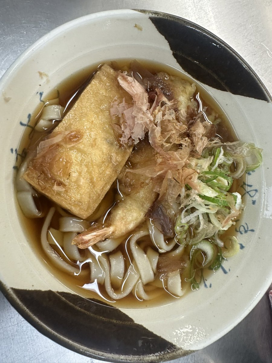 ntake1966's tweet photo. 今朝のきしめん https://t.co/S8BbhdAsbo