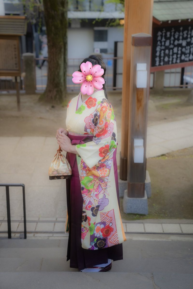 YuKK_A_Go_Go's tweet photo. ⛩️待乳山聖天にお出かけした時に撮ってもらった写真も✨
この日は草履とブーツの両方にアルトフルートまで持って行って荷物が大変だったけど、天気も良くて☀️丸一日袴で過ごせて楽しかった1日♪
年度末が職場の配置換えや部署移動で忙しかったので、良い気分転換になりました😆 https://t.co/UwleTzpLN1