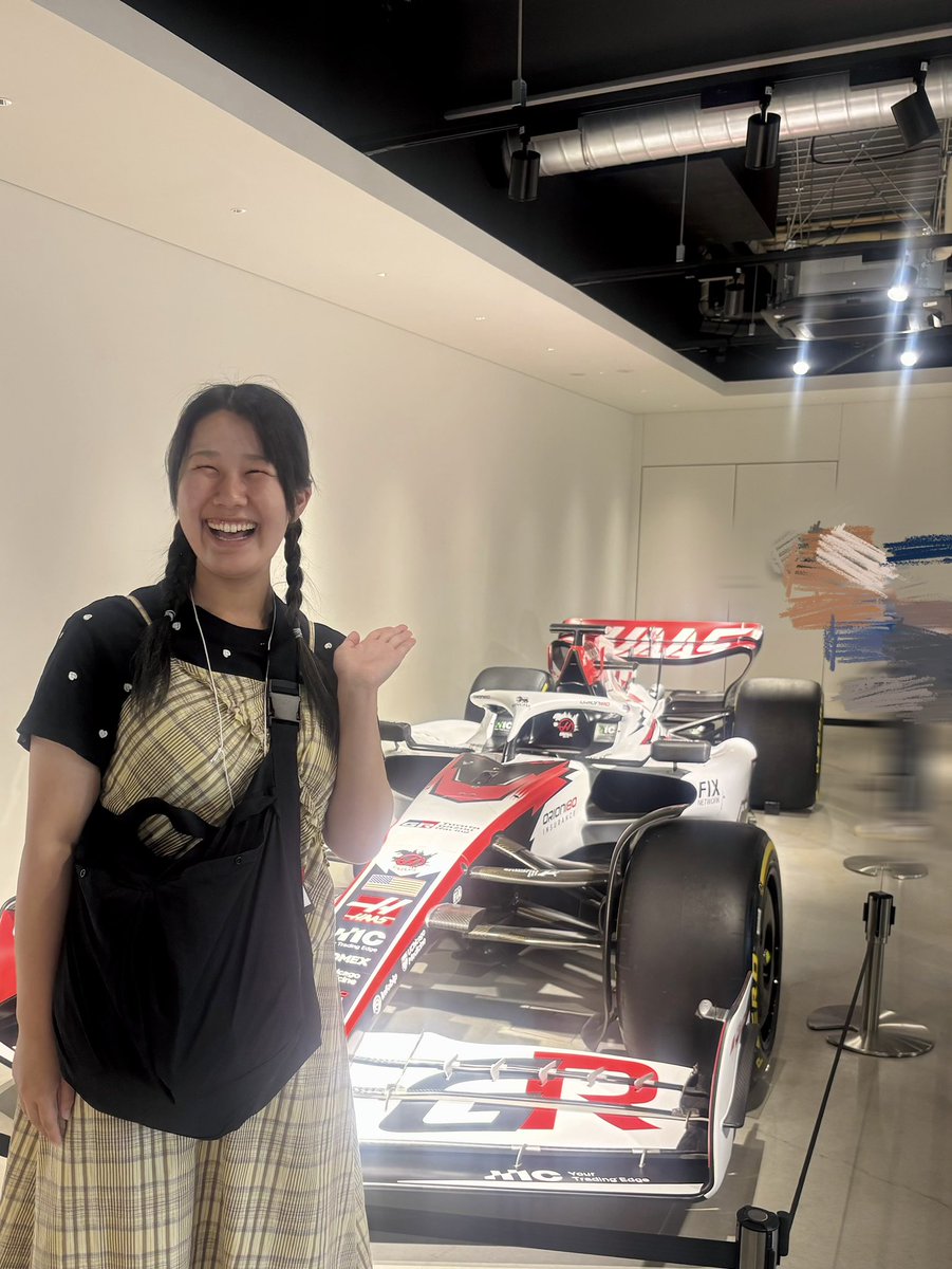 TobySmily's tweet photo. この車でドライブデートしよ、笑顔😄 https://t.co/ukaT94q5uo
