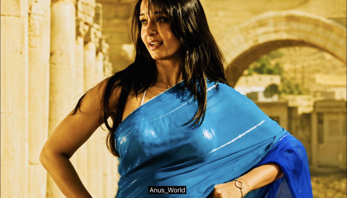Tenmxs's tweet photo. Sweety 🤤😋💙 #AnushkaShetty https://t.co/Xs5nF8vCPM