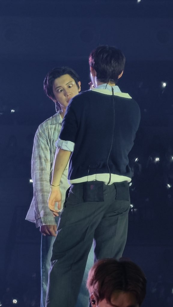 찬열ᵖᶜʸ⁶¹ tweet media