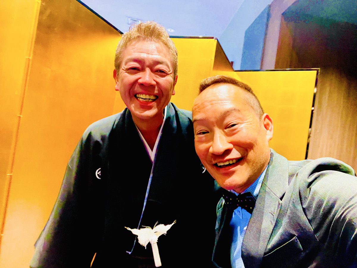 cinprecinpre's tweet photo. 明治記念館で開催されました『���1回玉袋筋太郎 芸能生活40周年を祝う会』に出席させていただきました。
ずっと爆笑してました。
玉さん、40周年おめでとうございます‼️

立食と思い込んでた私💦
祝儀の補填は別の機会にさせてください☺️ https://t.co/roSjL09SOS