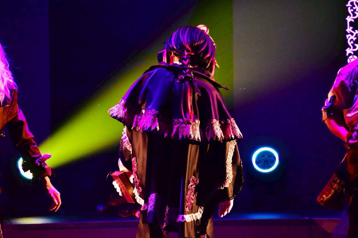 BOYMEN_honda's tweet photo. 3年間駆け抜けてきた #金ペテ の最終回に、こうして参戦できたことが幸せです。出演陣×スタッフ陣の強烈な熱量と思い入れが生み出すパワーに僕もシビれました！

魔術師フェレストとして作品に華を添えられただろうか……楽しんでいただけたなら幸いです！応援ありがとうございました！

#ゲキペテ2026 https://t.co/kIYr2kbZnH