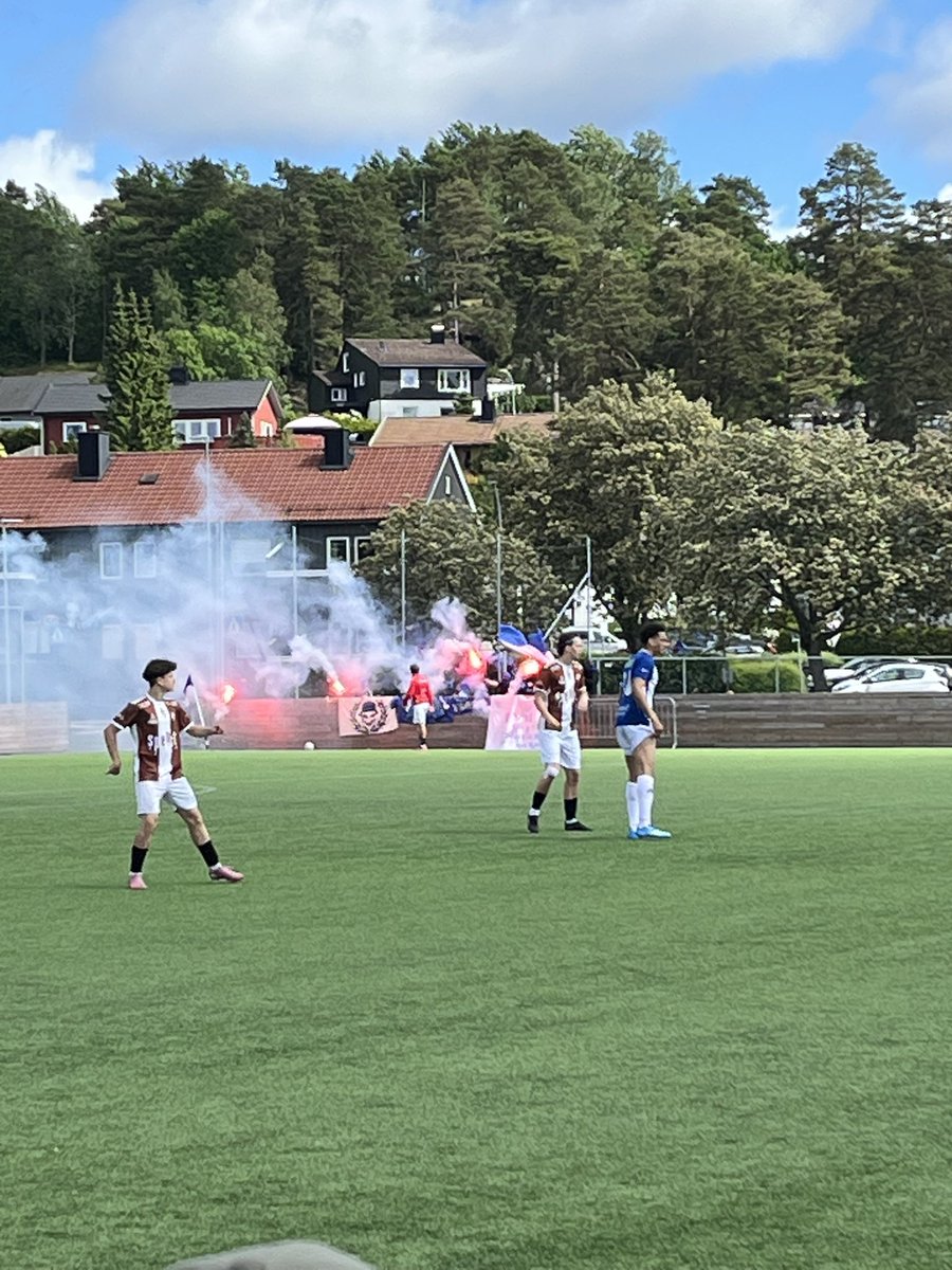 MMmerholt's tweet photo. SFK - Borgen (6-2) God Breddeball! https://t.co/9drvrzdMxI