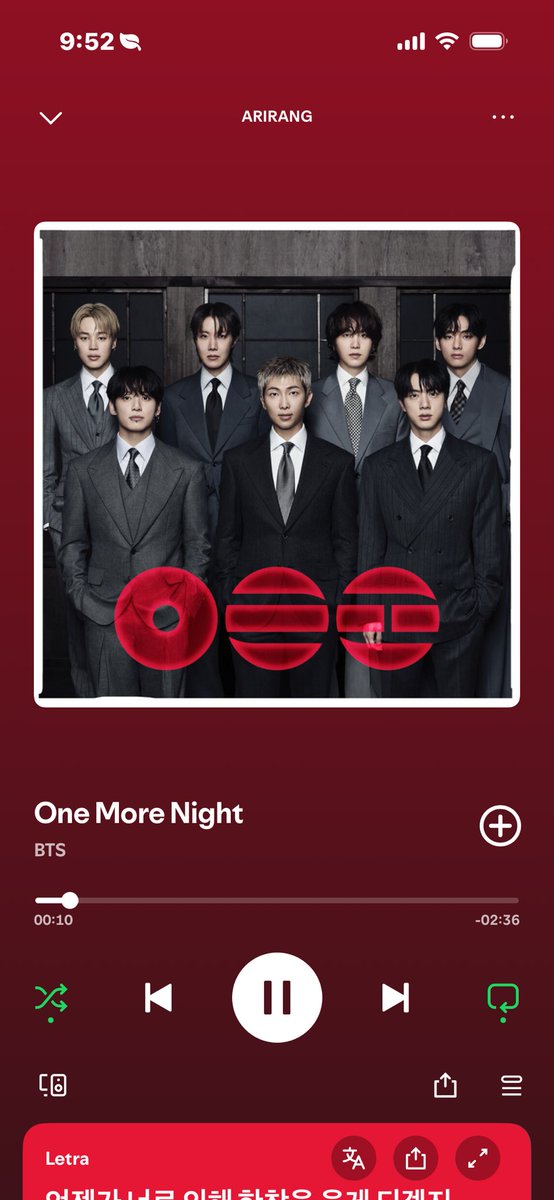 comebacktothv's tweet photo. te amo one more night https://t.co/7tYF5prEl3