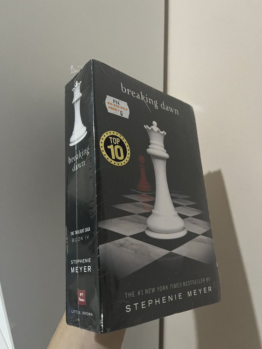 blvebook's tweet photo. wts | want to sell / wtt - trade

🩵 the striker us deluxe - 130 k
🩵 the striker b&amp;n edition - 180 k
🩵 kiss the villain indie (out of print) - 250 k
🩵 breaking dawn - 80 k

pengiriman dari jakbar, freeong shopee, more details di dm https://t.co/stX24OF4C2