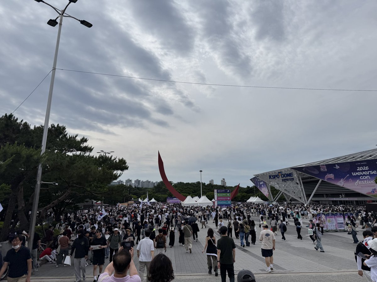 매일 비트코인 사는 남자 tweet media