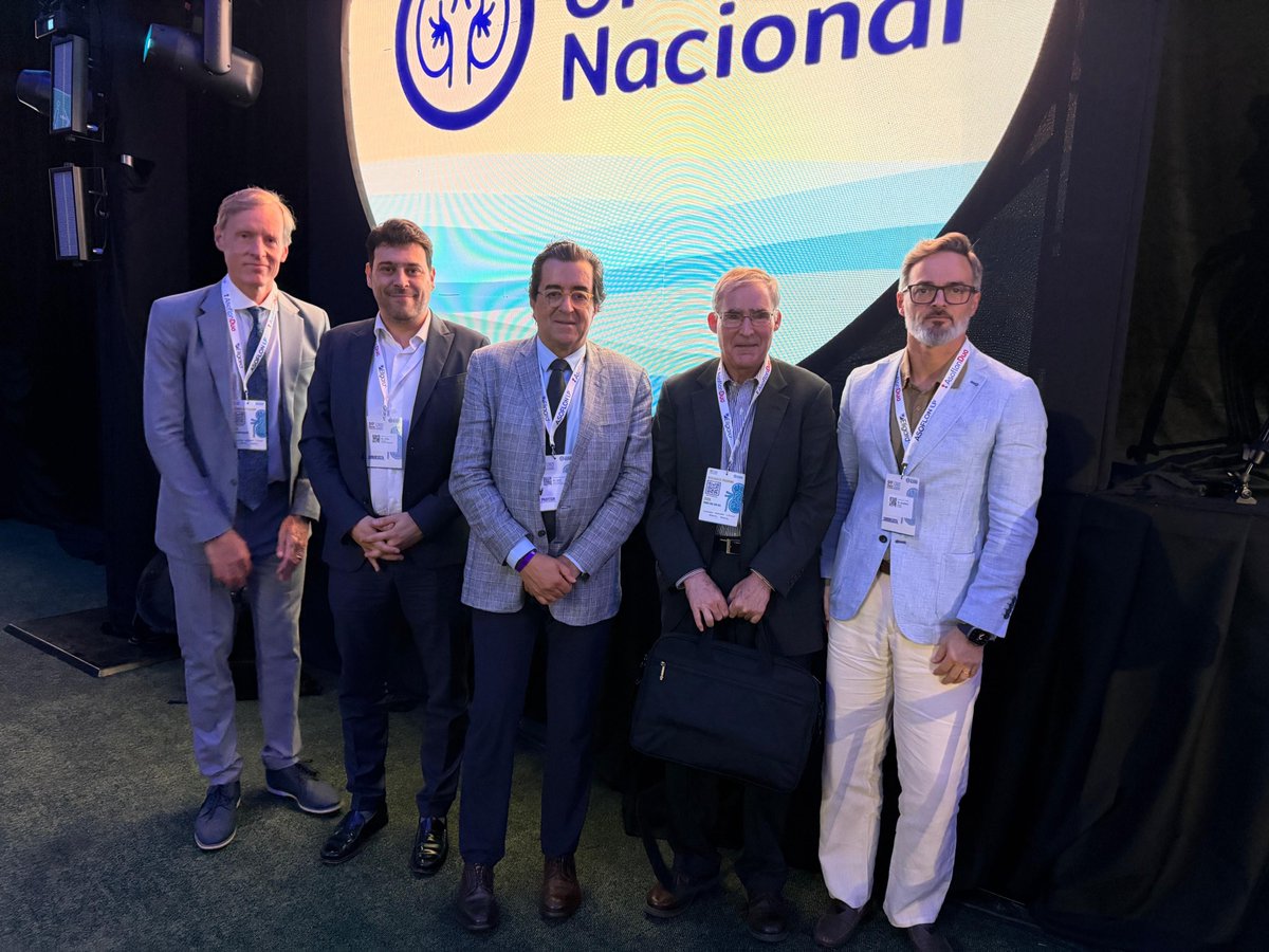 DrFelixGuerrero's tweet photo. 🏡Back home from @colmexuro 50th meeting P Vallarta
🇲🇽Happy to share stage with great colleagues & friends @GustavoVillold4 @joanfundi @pcvblack & Prof Campbell
🗣️I spoke on new intravesical delivery & periop therapy MIBC
@GuardConsortium @InfoAeu @Urologia12 @ROC_Urologia @HMHOSPITALES @CAU_URO