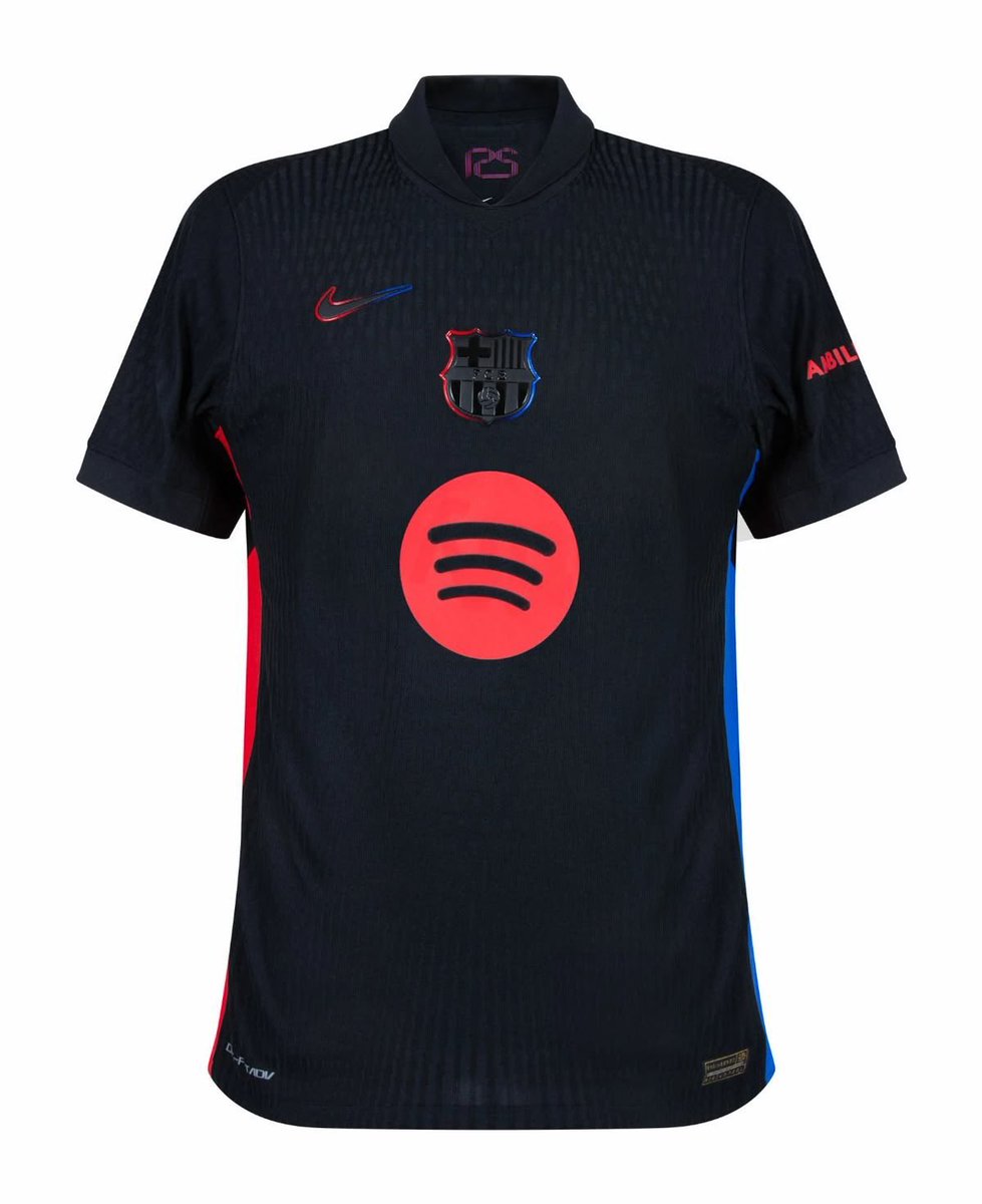 FullTime90X's tweet photo. If you could, will you bring this kit back?✨ https://t.co/eZn7nn13qR