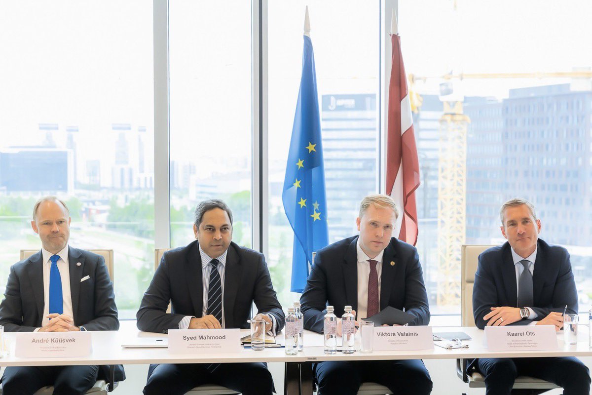 syedmahmood's tweet photo. Leaders Summit | #Latvia 🇬🇧🇱🇻🇪🇺

Driving #growth, #investment and #innovation with:

Viktors Valainis, Minister of Economics, Republic of #Latvia

André Küüsvek, President &amp; Chief Executive, @nib

Kaarel Ots, Chairman of the Board, @NasdaqExchange Baltic

#GSPLeadership #EBRDam https://t.co/QTD6gl0OLb