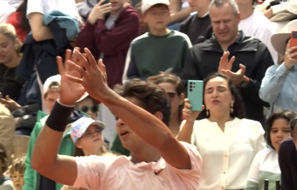 josemorgado's tweet photo. Luís Guto Miguel, world's best junior, wins #RolandGarros and becomes the first Brazilian to win the Junior competition in Paris.

Joins João Fonseca (US Open 2023) and Thiago Wild (US Open 2018) as recent Brazilians to win Junior Slams. https://t.co/vlSK6dxu6b