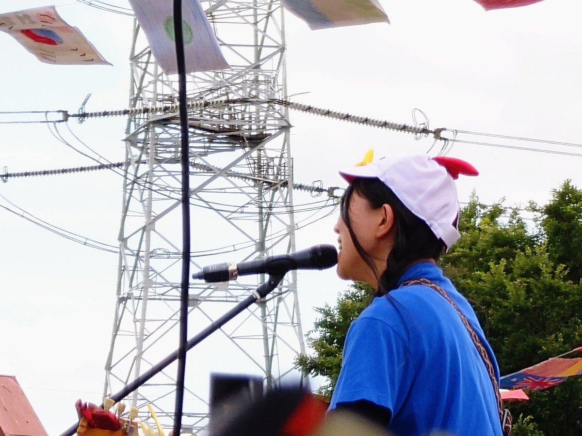 Known_z100's tweet photo. 2026・6月6日㈯
第18回　ひだまり地域ふれあい祭
風見穏香さんのステージ🎸⑤
楽しい時間をありがとうございました😊
#かざみしずか
#生きづらいけど生きてやる系シンガーソングライター
#スマホ撮影 https://t.co/hCz21xtCqP