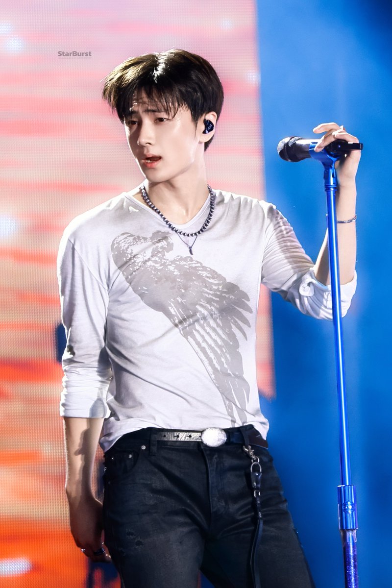 StarBurst_Jay's tweet photo. 260606 weversecon

#JAY #제이 #ENHYPEN #ENHYPEN_JAY #엔하이픈 #엔하이픈_제이 #종성 #ジェイ https://t.co/JvPrP4LNj4
