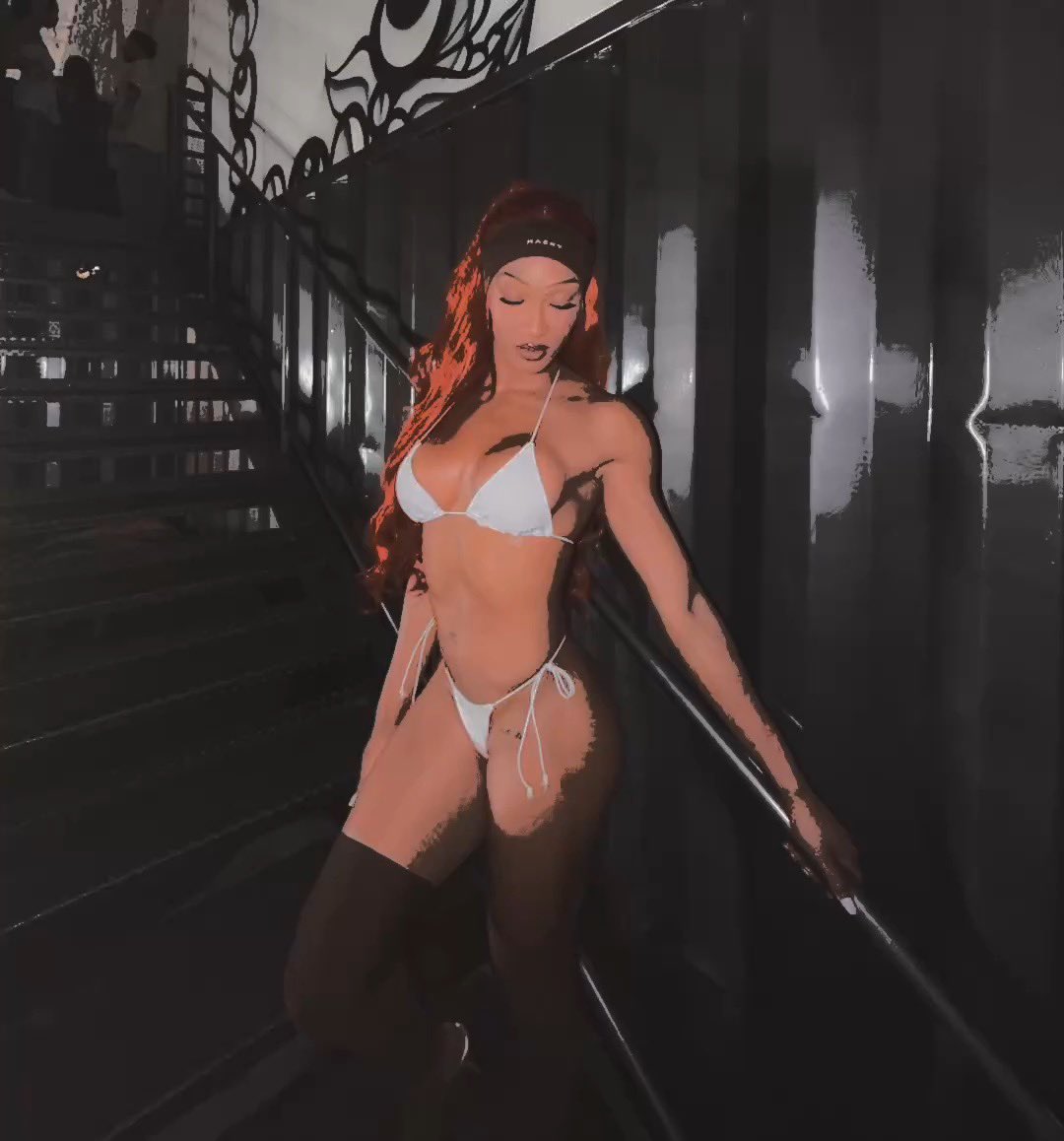 SadeGetsIt's tweet photo. ⠀⠀⠀
⠀⠀⠀
            " 𝙖 𝙙𝙤𝙪𝙗𝙡𝙚 . "
⠀⠀⠀
⠀⠀ https://t.co/9paZBioS0b