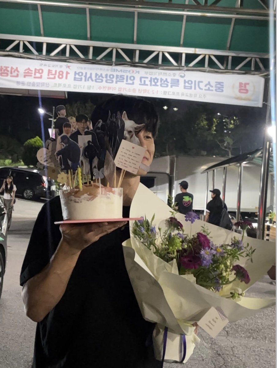 nn00ut's tweet photo. 비하인드 속 김무열이 너무 예뻐.. https://t.co/G3eyW1rU3x