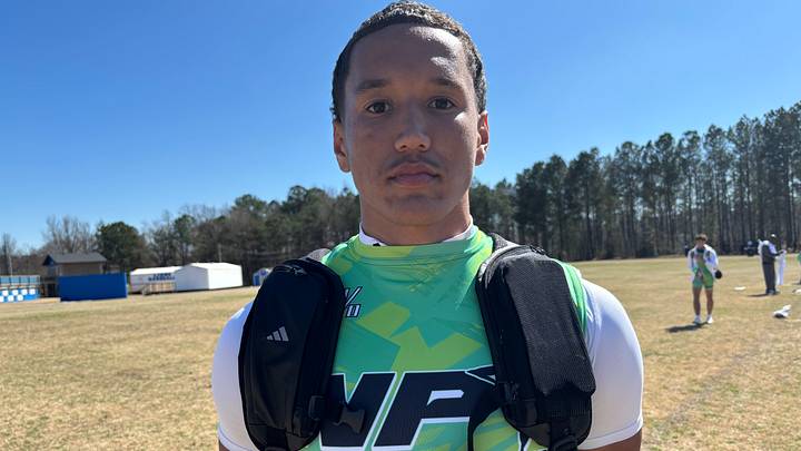 VolsOnSI's tweet photo. 🚨COMMIT ALERT🚨

2027 four-star Oak Ridge (TN) TE Malik Howard has committed to the Tennessee Volunteers during his Official Visit

More here:

https://t.co/dS2xJPsazc https://t.co/KzteVritdc