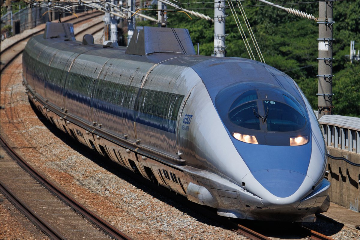 omiyaso's tweet photo. 姫路で下車後、500系を大津トンネルと姫路城バックで撮影しました！コマ単価高すぎてびっくり👀 https://t.co/4n8zVbA0o9