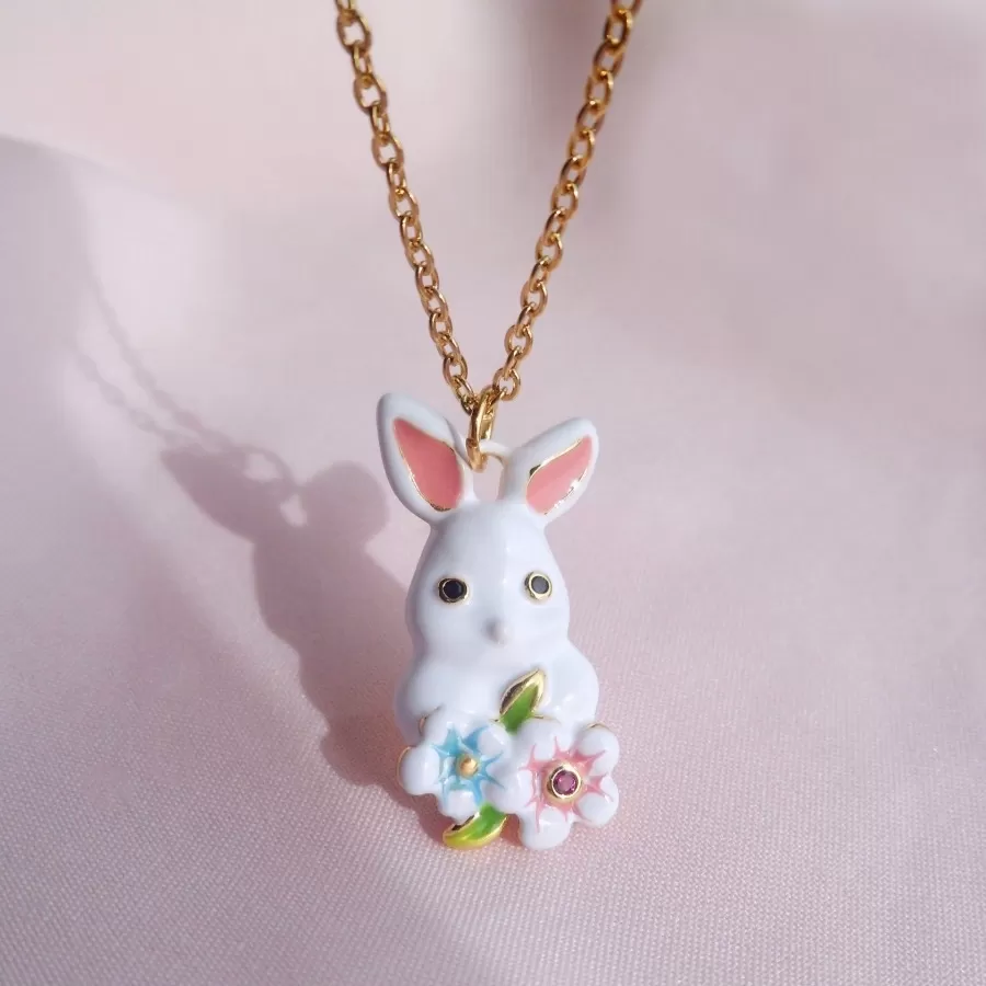 shoplalisa's tweet photo. This necklace is so cute 🌸🐇 https://t.co/ZEt55ZhrIT