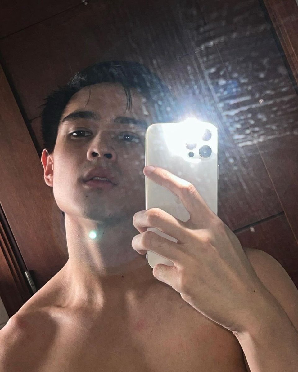 atirazgf's tweet photo. NABUGA KO TUBIG KO

YNOT LEARN FROM RALPH
#YSpeakICCWatch https://t.co/fLDTMX7rlN