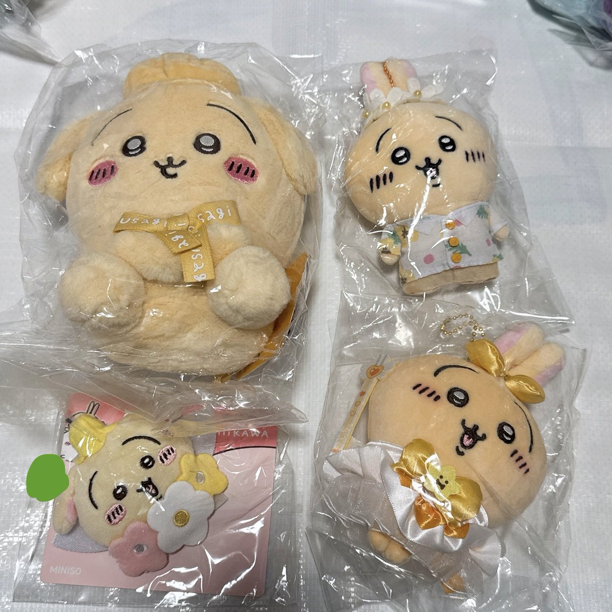 tomoe_ce2's tweet photo. お譲りします
モモンガ うさぎ ハチワレ ぬいぐるみ マスコット miniso

定価+送料
🟢は海外製品で価格が曖昧なため一律1800円とさせてください

纏めての方優先
他にもあるのでリプにつづきます！ https://t.co/GjBuuVgDPP