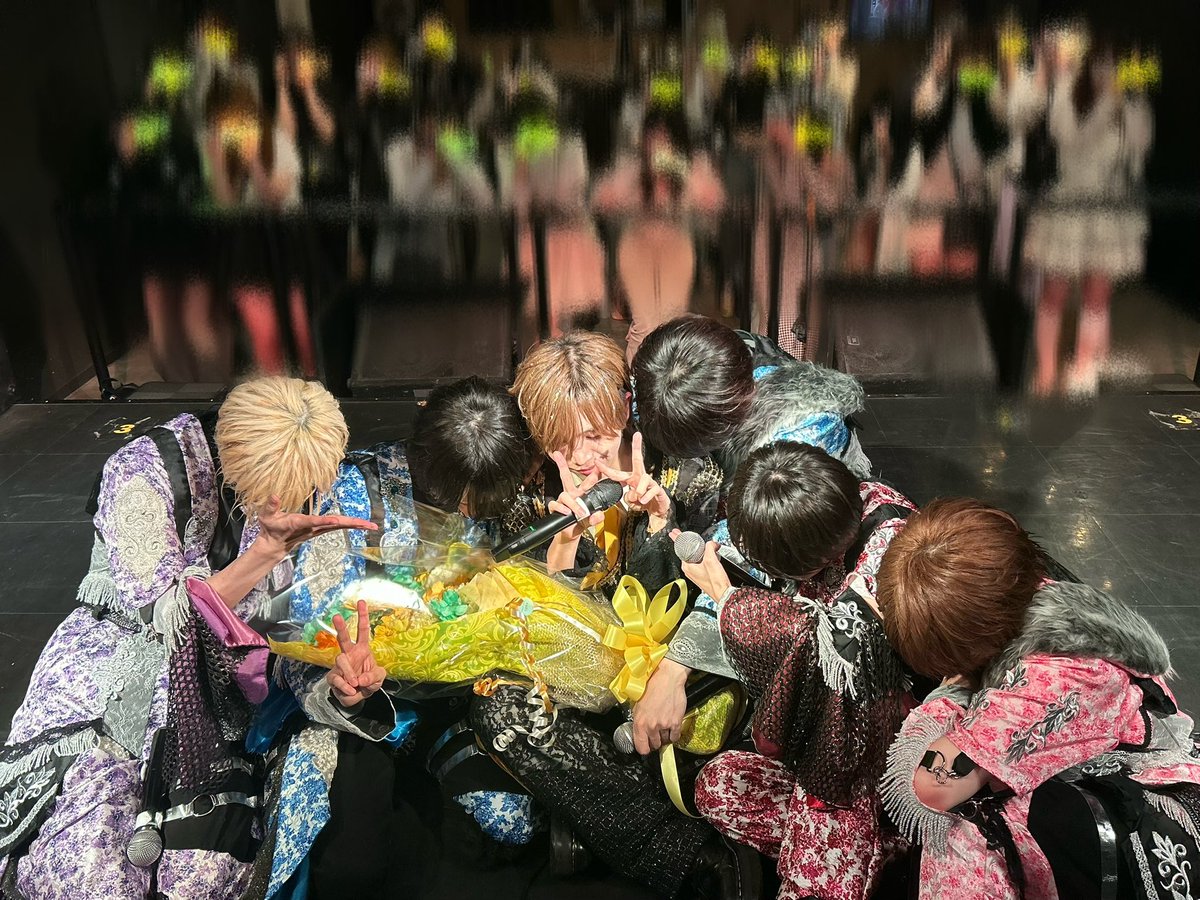 mrgr__official's tweet photo. ♡*. 𝐀𝐥𝐥-𝐦𝐞𝐦𝐛𝐞𝐫 𝐩𝐡𝐨𝐭𝐨.*♡

めろぱーくvol.3~みらいくん卒業式~
ご来場いただきありがとうございました💛

今後のみらい、めろぐらびてぃの活躍にもぜひご期待下さい。 https://t.co/t4ZWIIgSEq